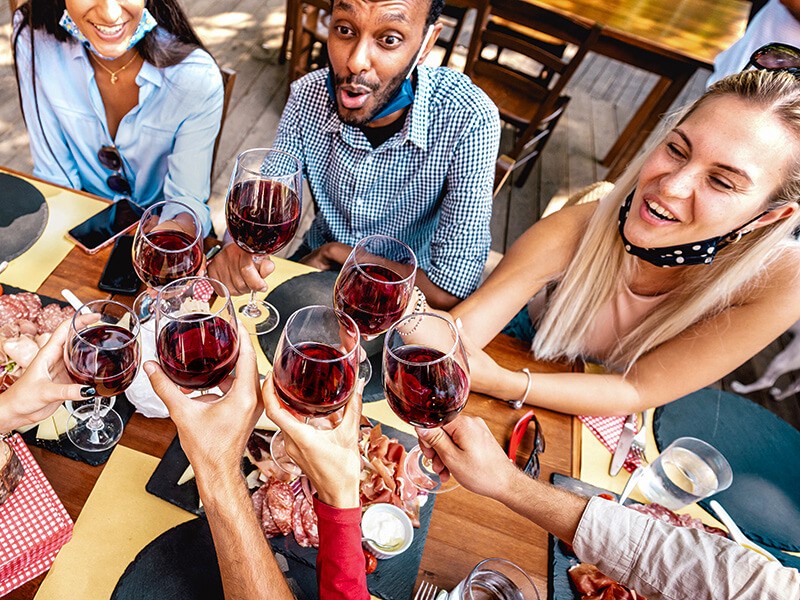 Crveno vino nasuprot bijelo vino