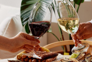 Pet iznenađujućih prednosti ispijanja vina ujutro